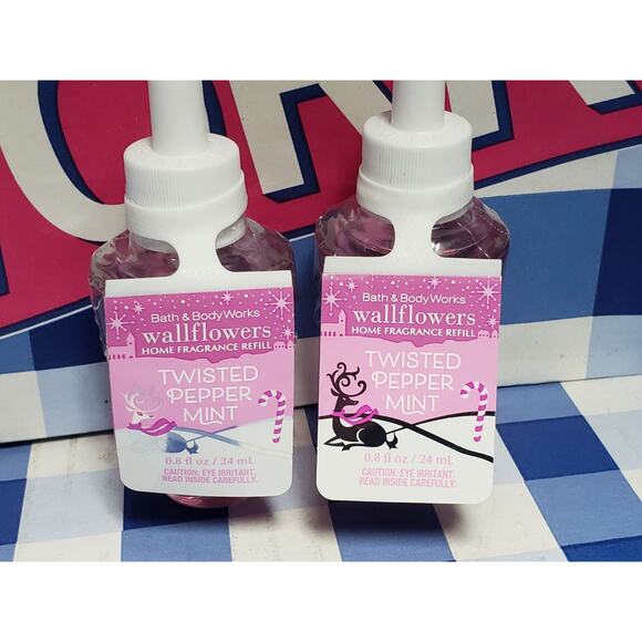 BBW Twisted Peppermint Fragrance Wallflower Refill - Picture 1 of 2